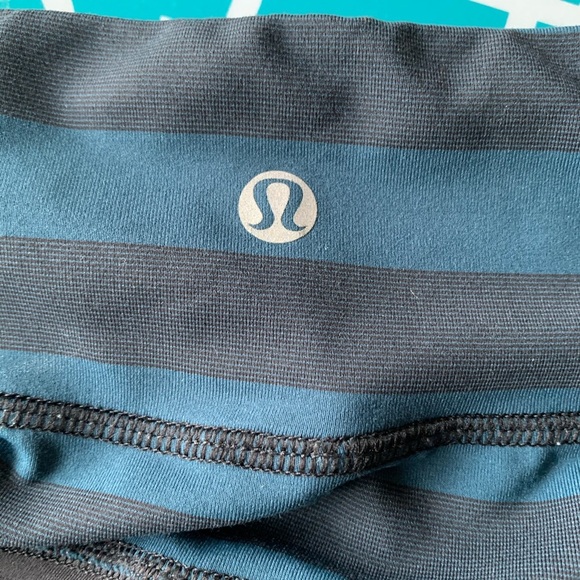 Lululemon Top Speed Crop 19” - Picture 6 of 10